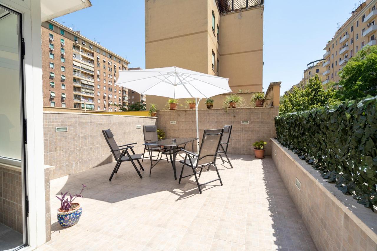 Appia Purple Terrace Apartment In روما المظهر الخارجي الصورة